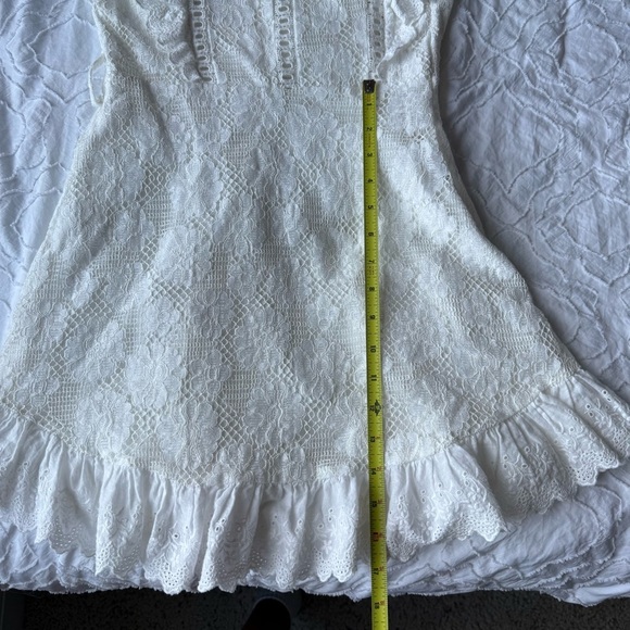 Selfie Leslie White Lace Ruffle Mini Dress Belt Loops - Picture 6 of 16